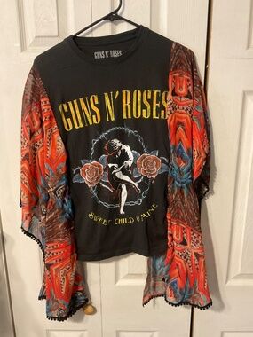 Guns N' Roses Upcycled Graphic T-Shirt with Flowy Boho Printed Sleeves - OSFM